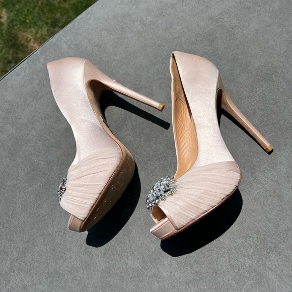 Badgley Mischka Heels - Picture 3 of 7